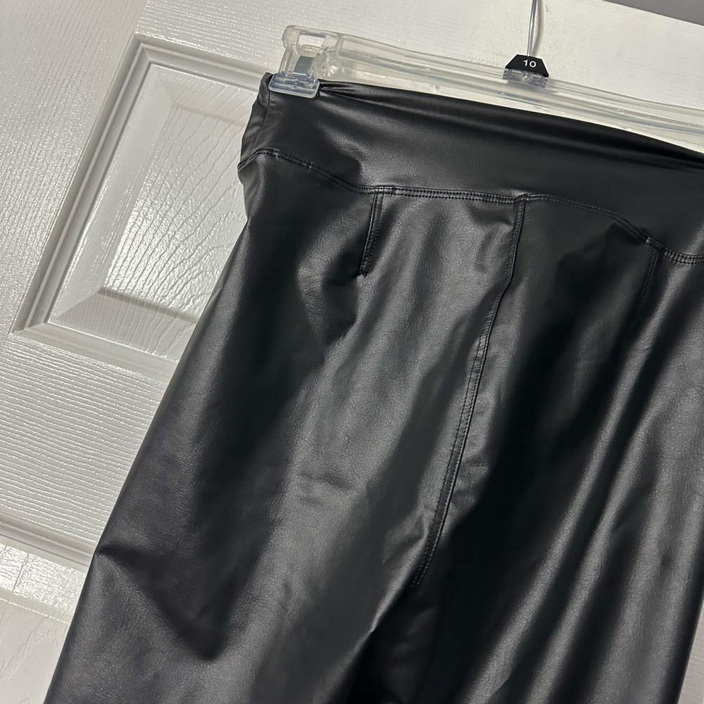 Offline by Aerie Real Luxe Faux Leather Leggings - Picture 9 of 11